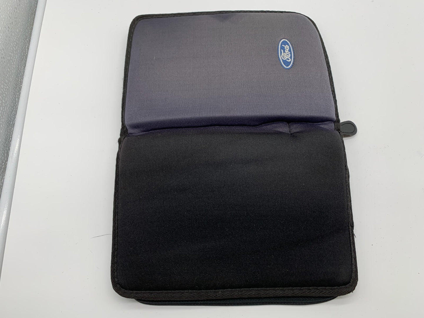 2011 Ford Fiesta Owners Manual Set with Case OEM C03B21053