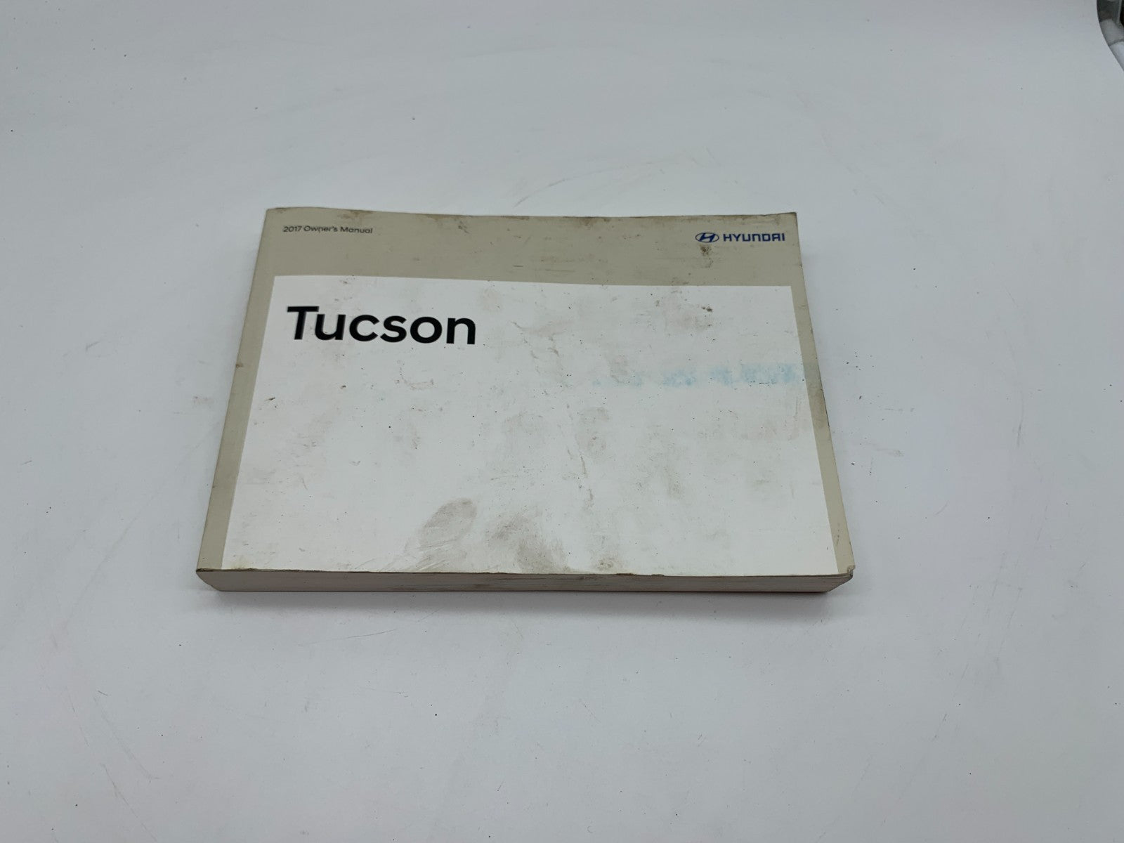 2017 Hyundai Tucson Owners Manual OEM B01B23011