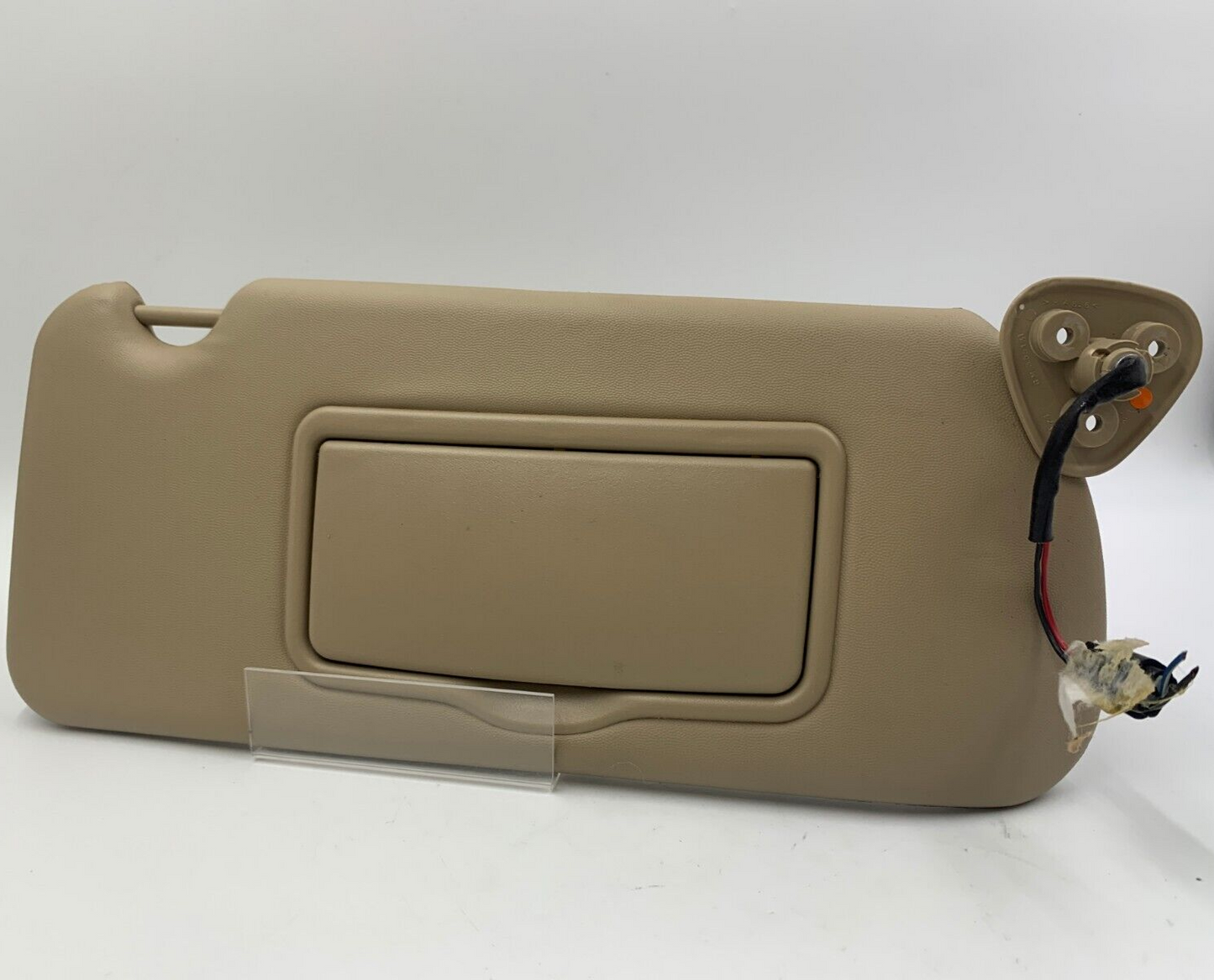 2003-2007 Cadillac CTS Passenger Sun Visor Tan Illuminated OEM B03B29031