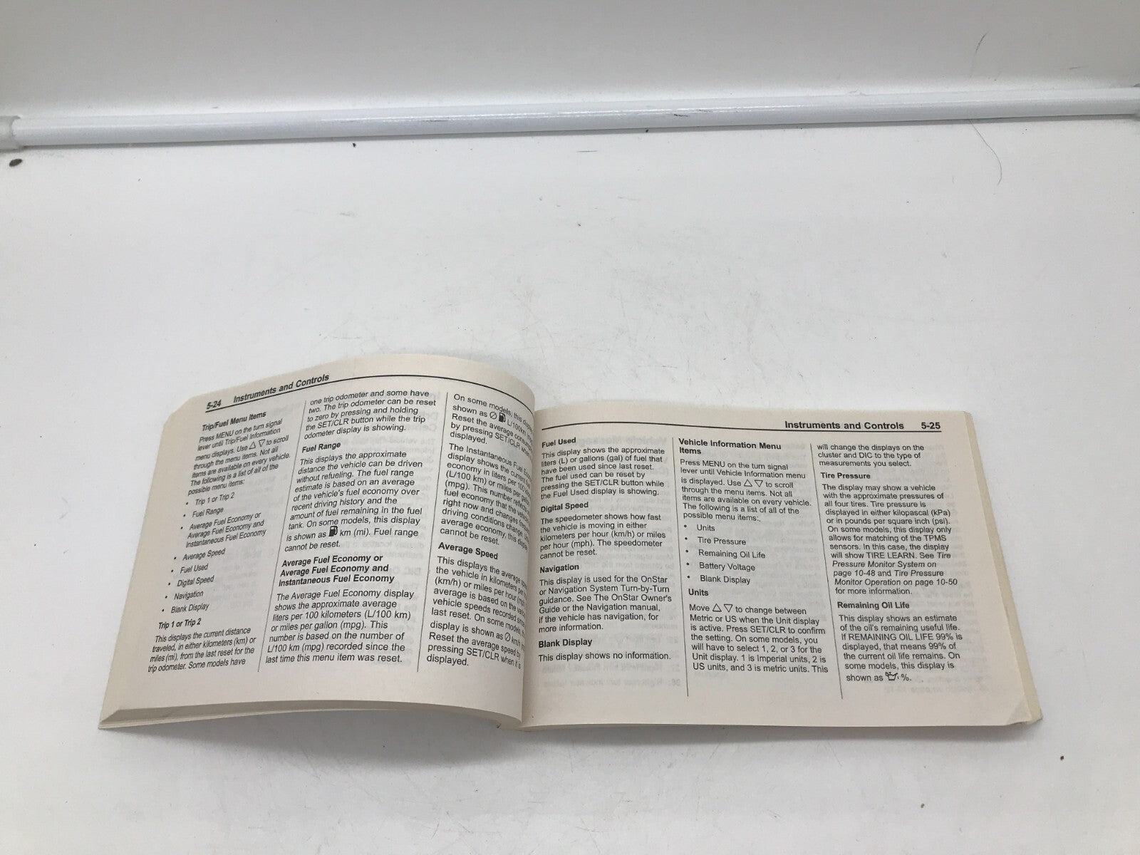 2011 Chevrolet Cruze Owners Manual OEM C03B32009