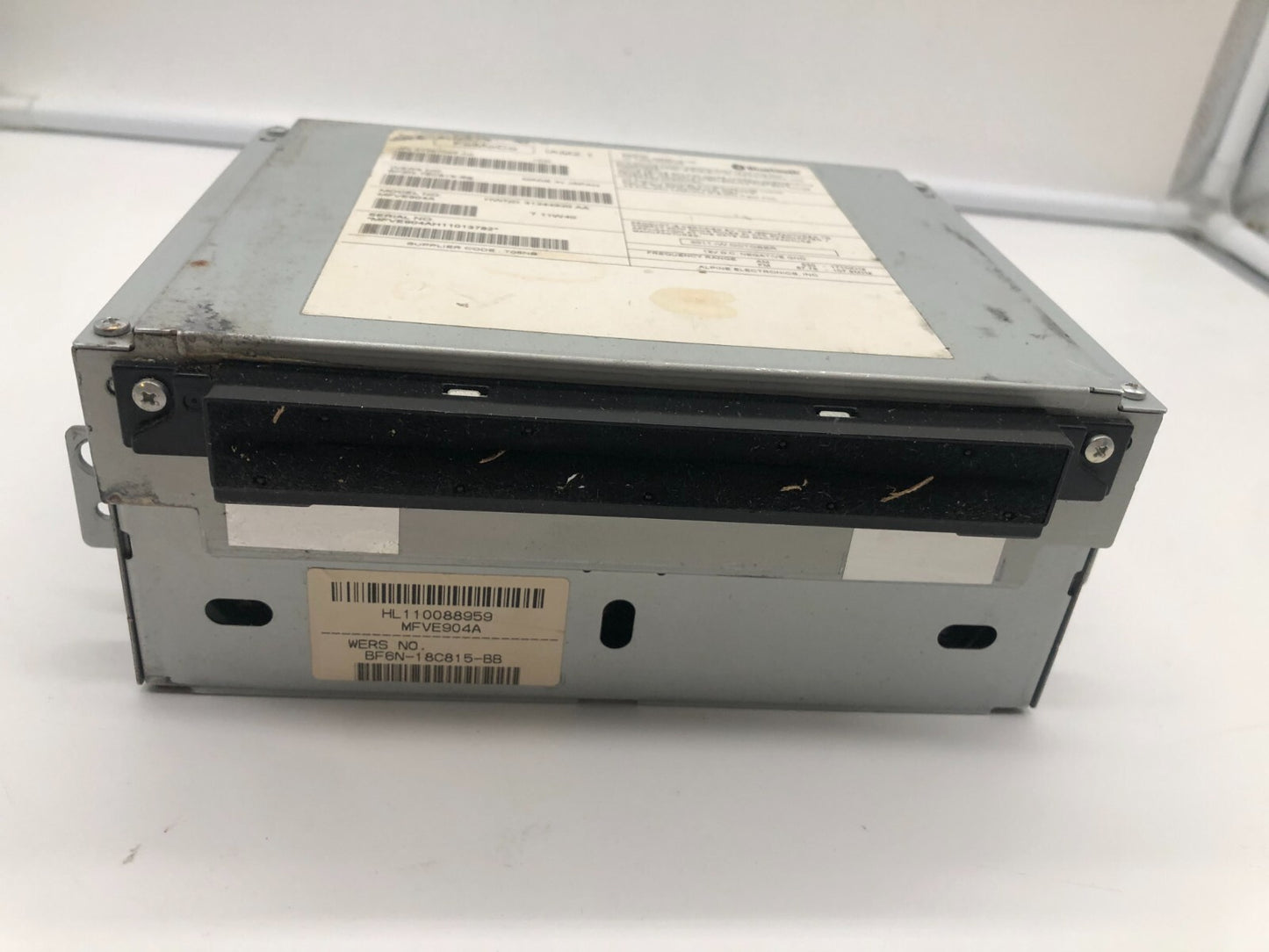 2011-2013 Volvo S60 AM FM CD Player Radio Receiver OEM C04B30003