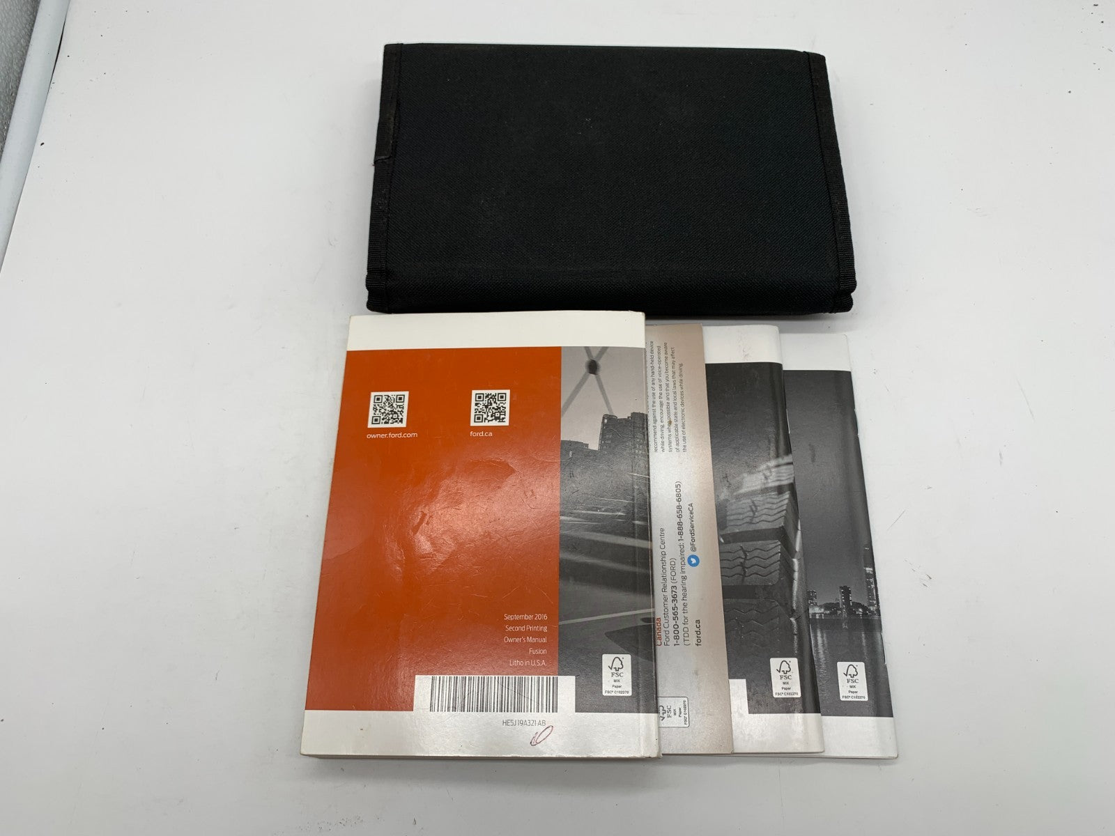 2017 Ford Fusion Owners Manual Set with Case OEM A02B55007