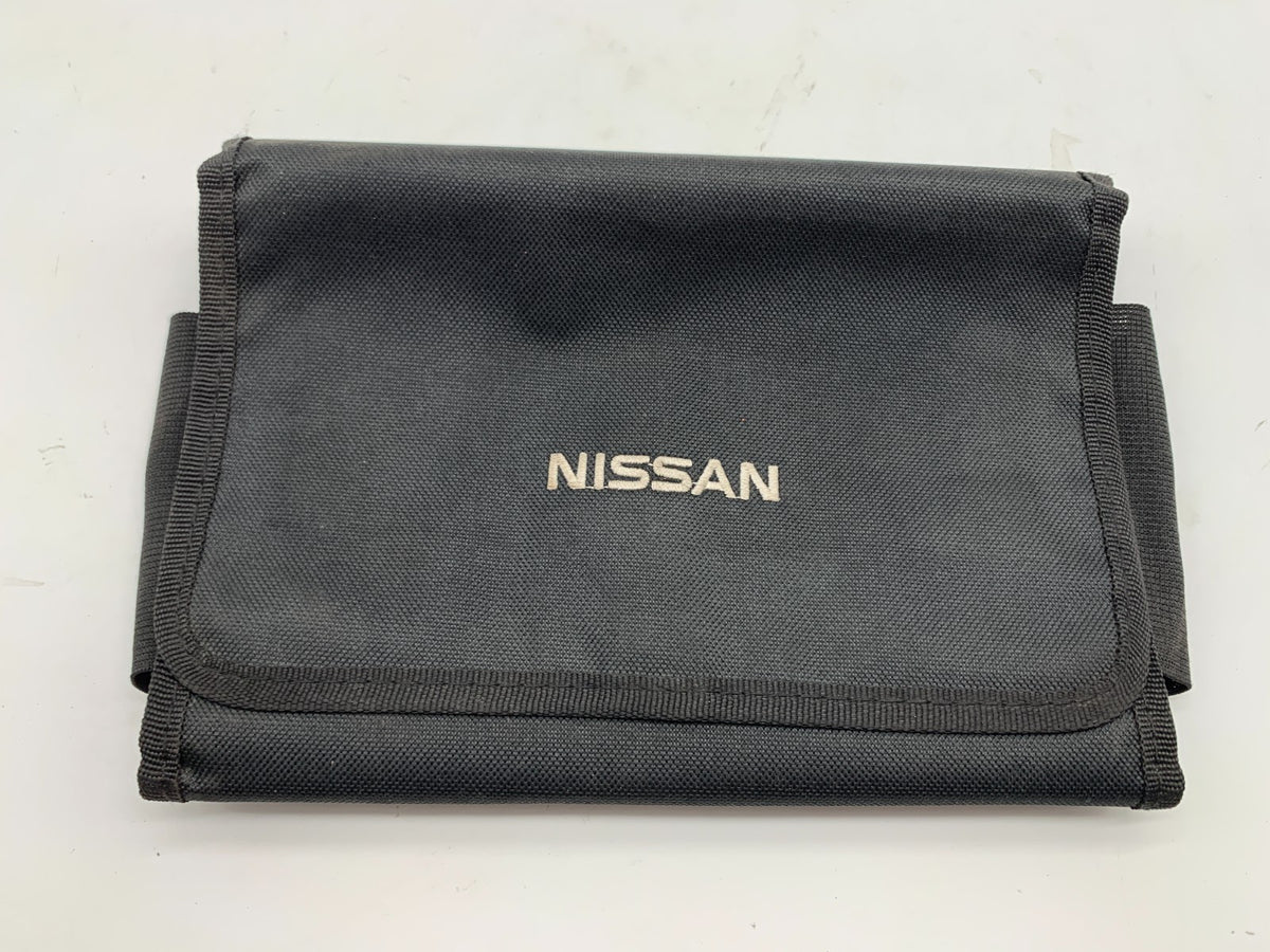 2015 Nissan Rogue Owners Manual Set with Case OEM A01B44007
