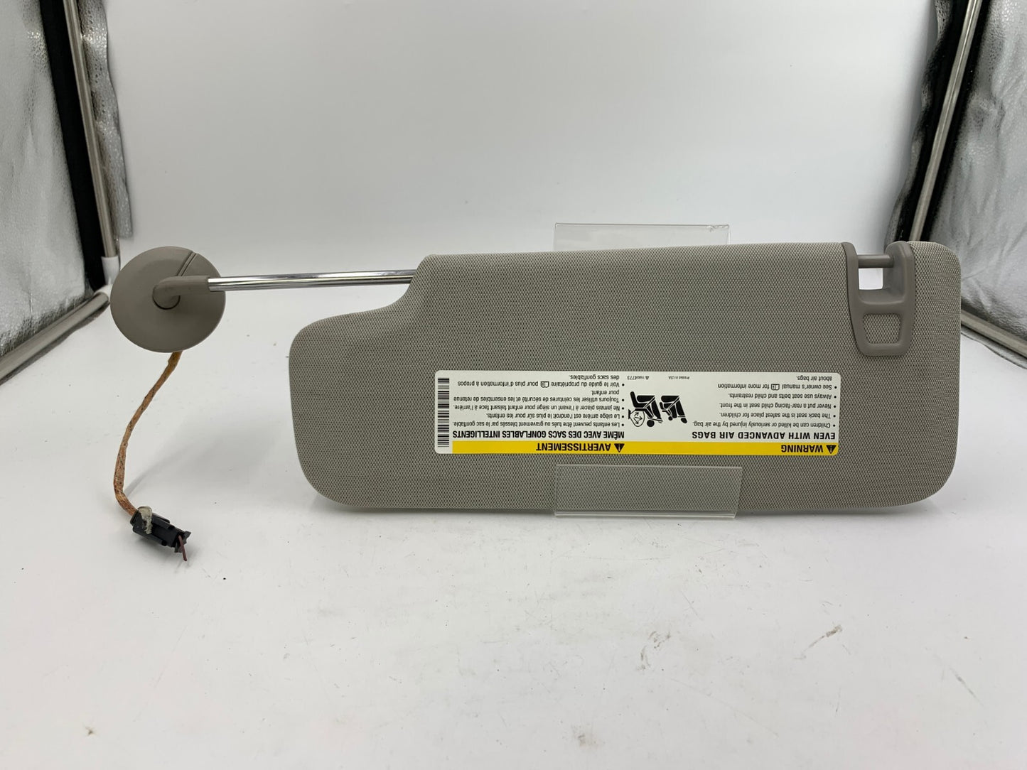 2013-2016 Chevrolet Malibu Passenger Sun Visor Gray Illuminated OEM B02B19064