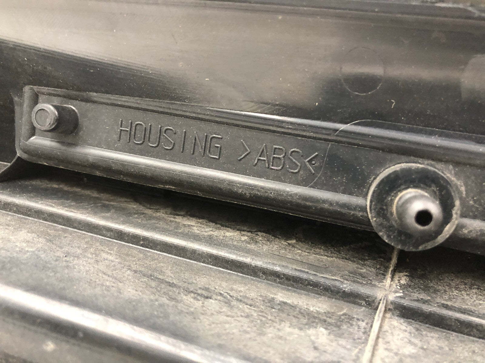 2003-2006 Volvo XC90 Driver Side Upper Tail Light Taillight OEM F01B70001