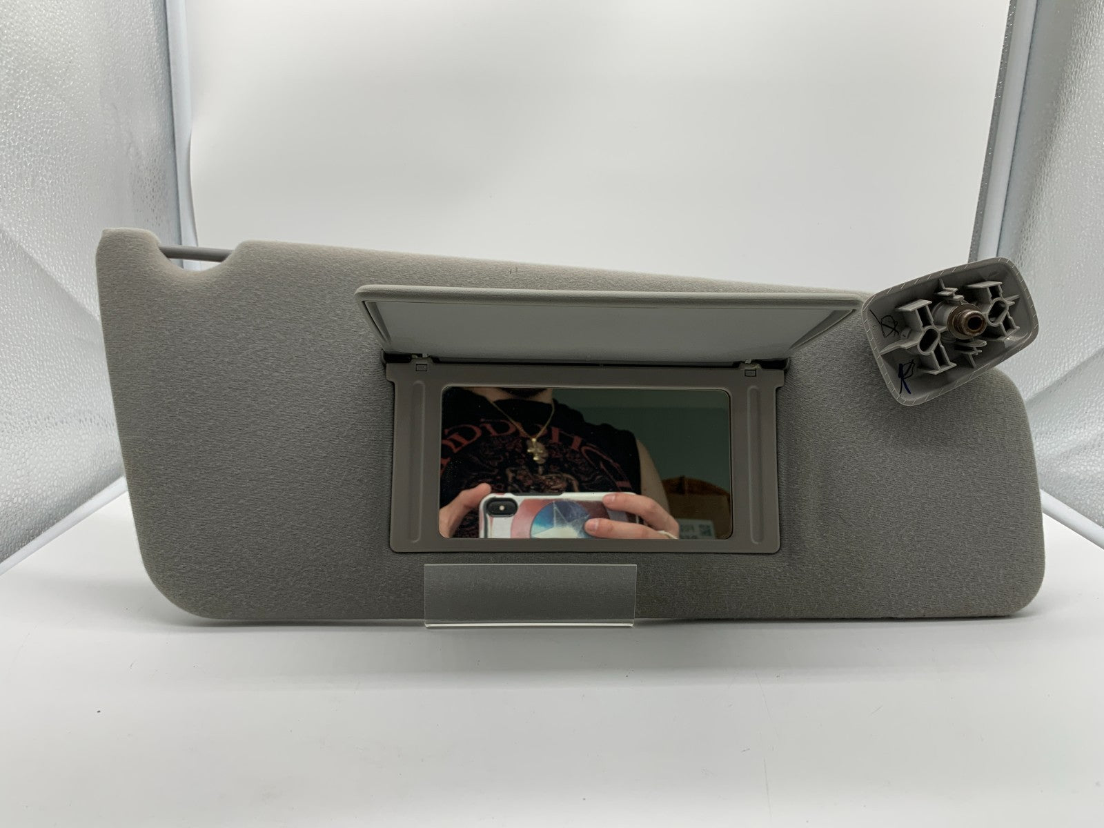 2004-2008 Ford F-150 Passenger Sun Visor Gray OEM C01B47002