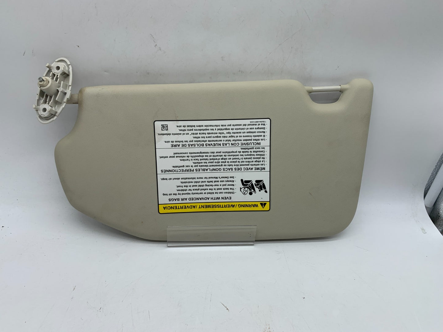 2021-2022 Ford EcoSport Passenger Side Sun Visor Sunvisor Gray OEM D02B43008