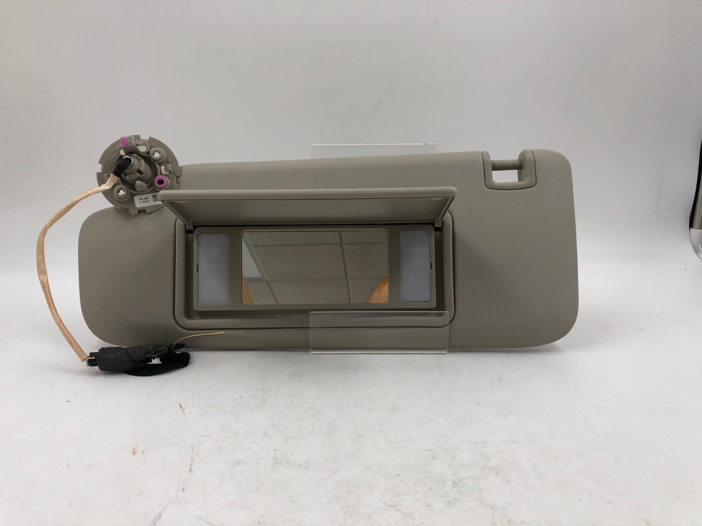 2018-2019 Buick Regal Driver Sun Visor Gray Illuminated OEM A02B34004