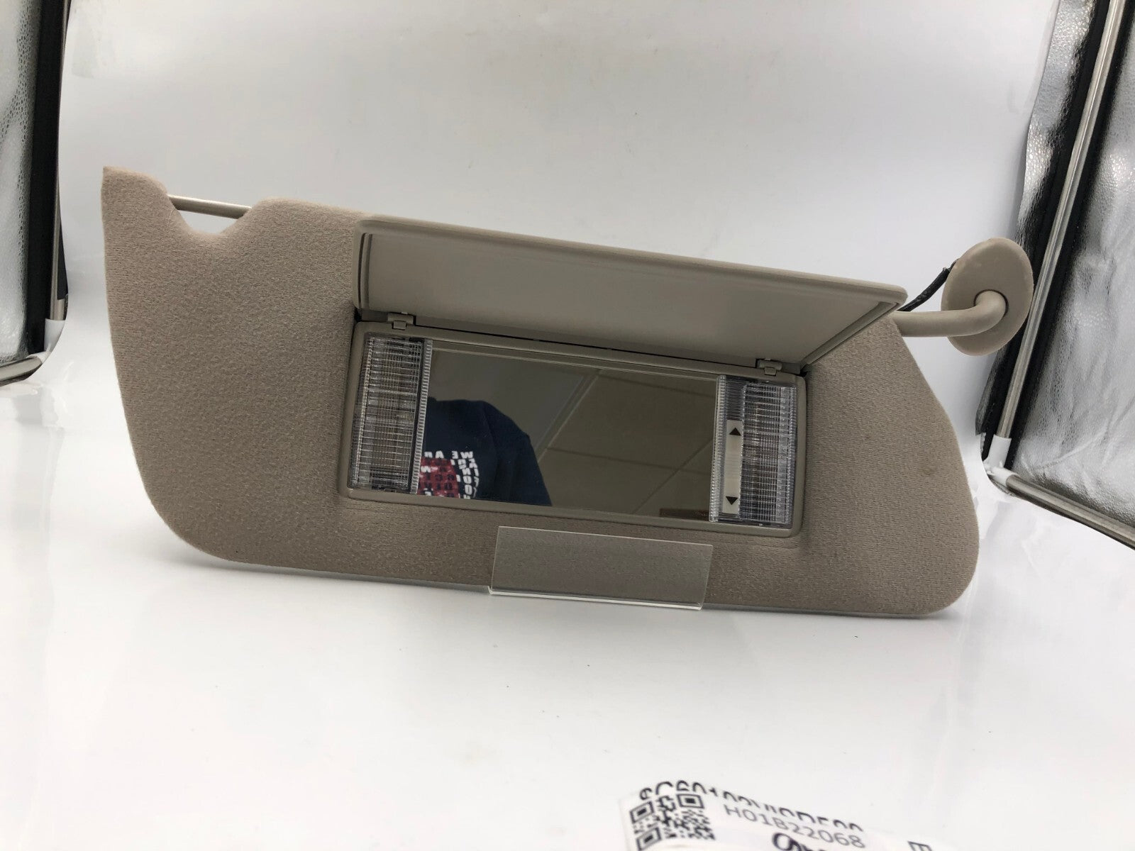 1994-1999 Cadillac DeVille Passenger Sun Visor Illuminated Gray OEM B01B54004