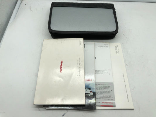 2006 Nissan Altima Owners Manual Set with Case OEM B04B33003