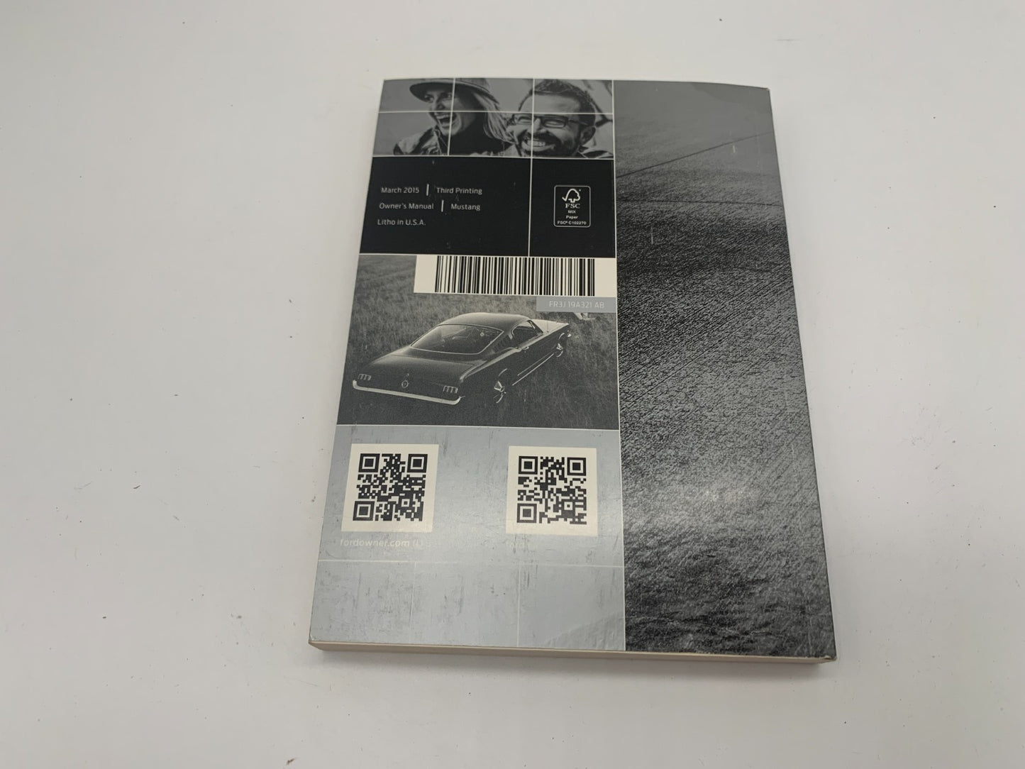 2015 Ford Mustang Owners Manual Set with Case OEM R01B05027