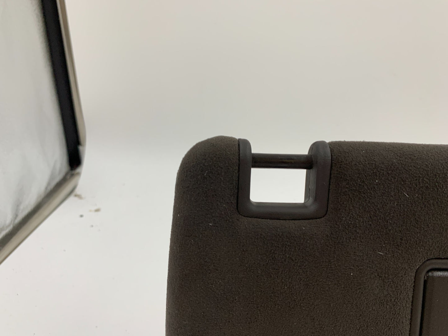 2014-2022 Jeep Grand Cherokee Passenger Sun Visor Black Illuminated C04B17025