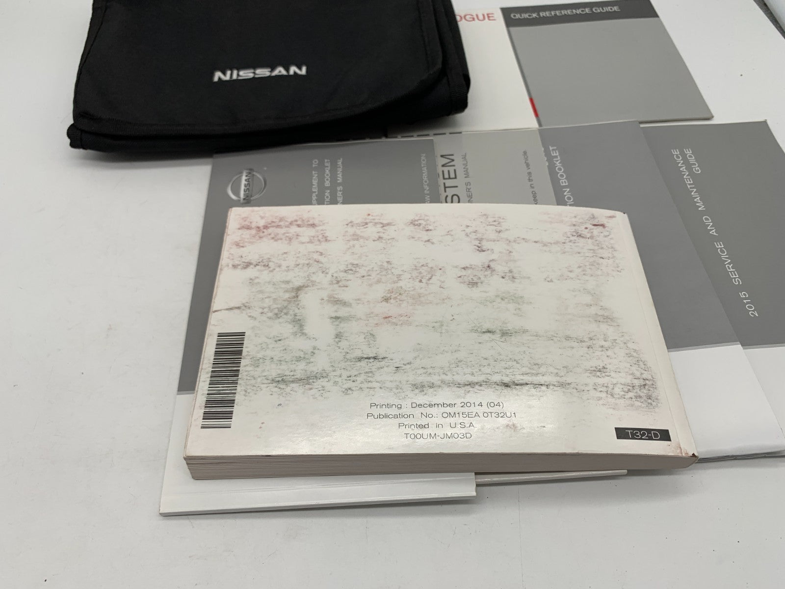 2015 Nissan Rogue Owners Manual Set with Case OEM D03B05023