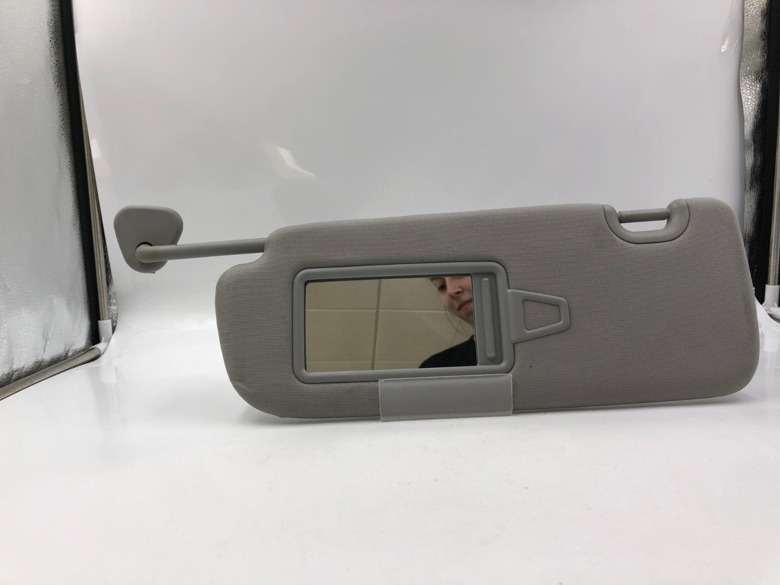 2013-2018 Hyundai Santa Fe Driver Sun Visor Beige Illuminated OEM A03B02025