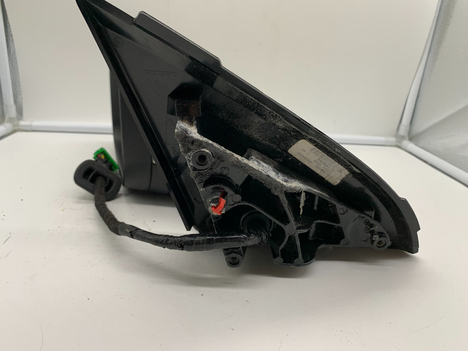 2011-2018 Volvo S60 Driver Side View Power Door Mirror White OEM E03B19002