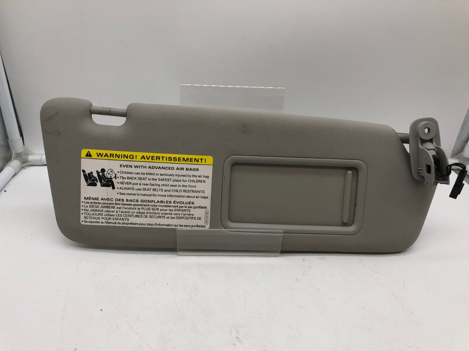 2002-2008 Audi A4 Sedan Passenger Sun Visor Gray Illuminated OEM C02B51009