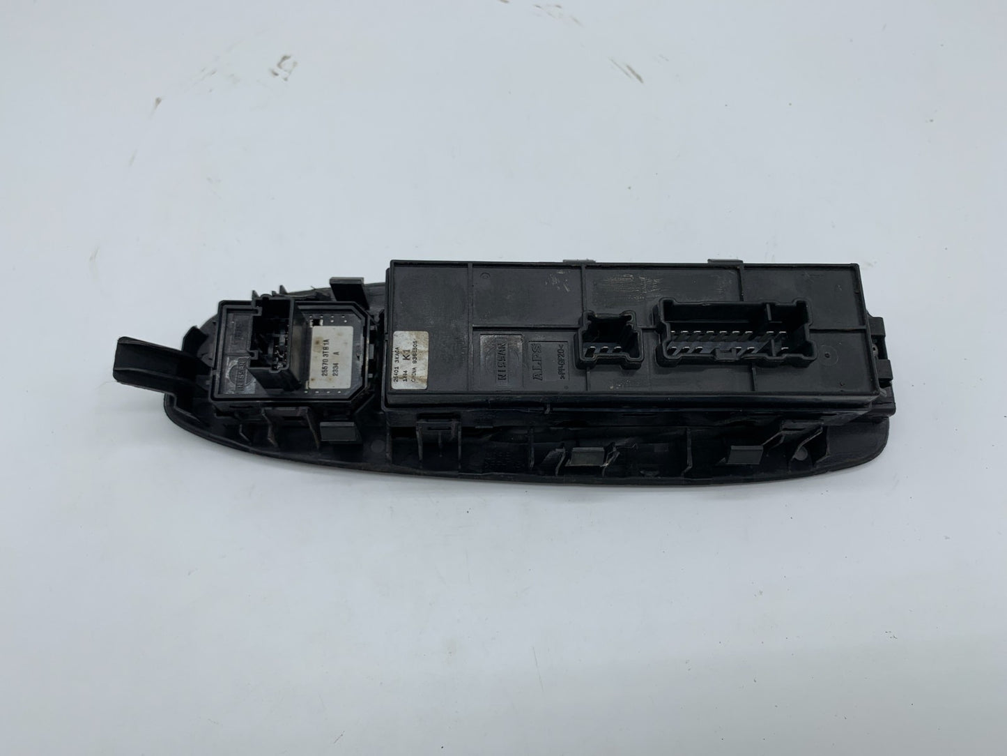 2013-2020 Nissan Pathfinder Master Power Window Switch OEM D02B68007