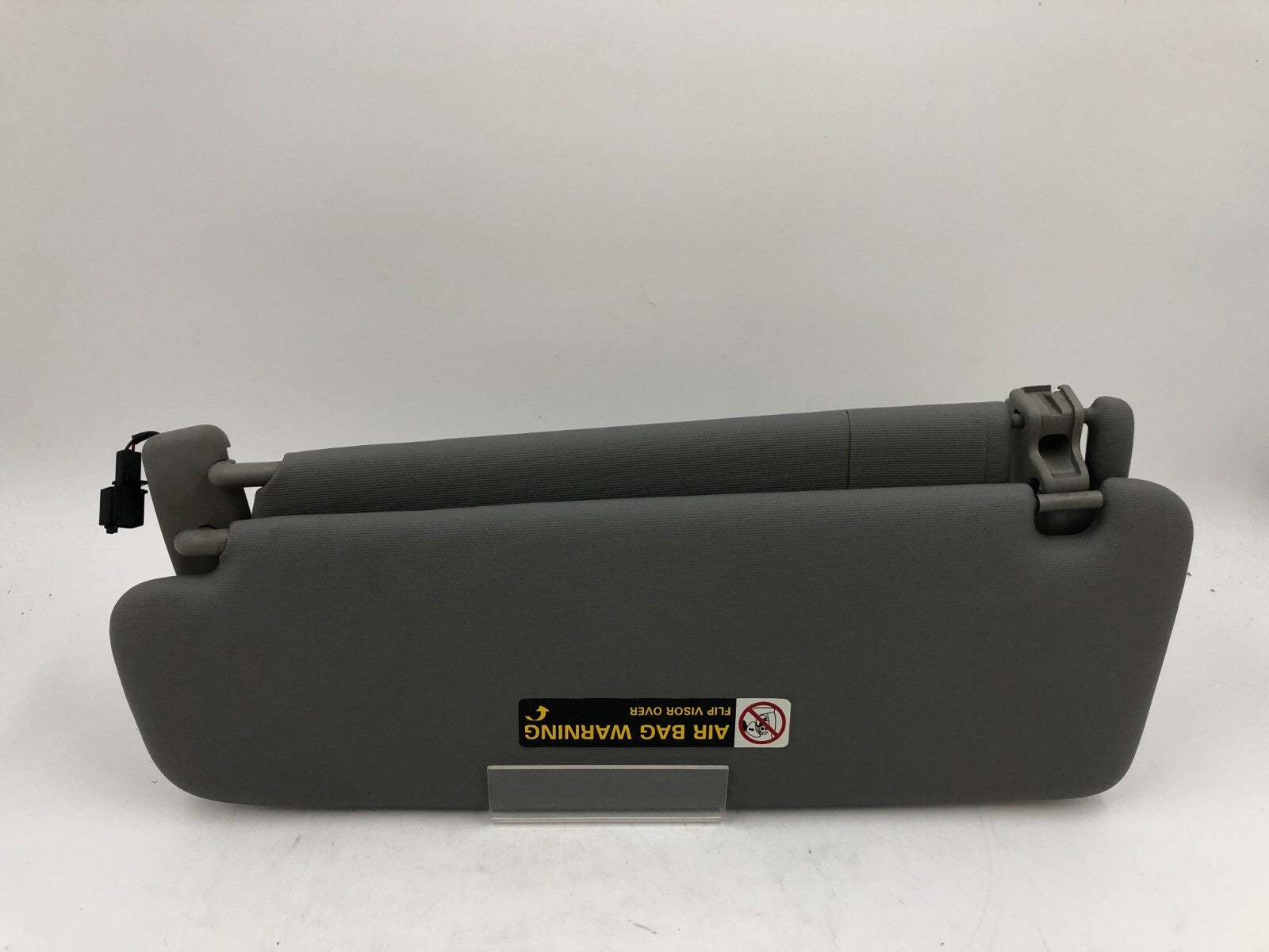 2004-2010 Volkswagen Touareg Passenger Sun Visor Gray Illuminated OEM B02B34023