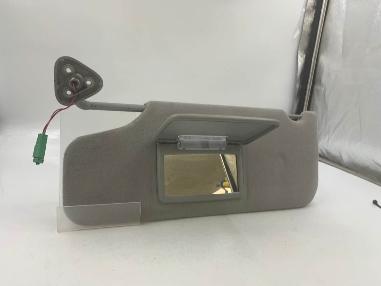 2005-2007 Ford Freestyle Driver Sun Visor Gray Illuminated OEM C03B02087