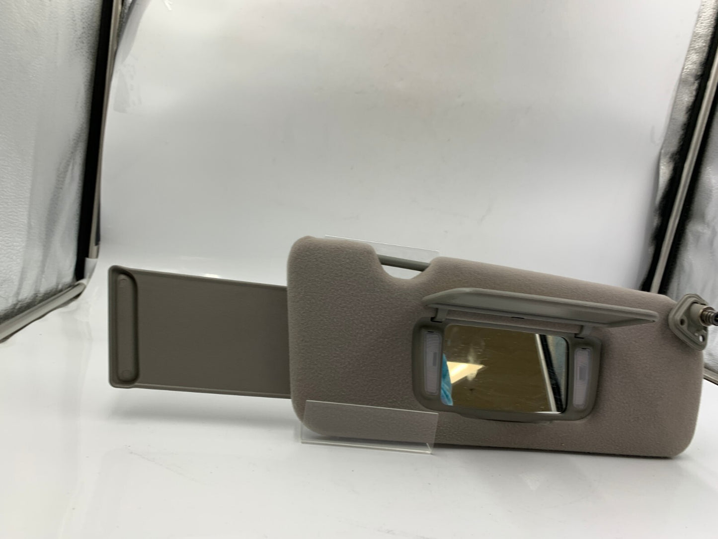 2000-2001 Lexus ES300 Passenger Sun Visor Gray OEM E02B52011