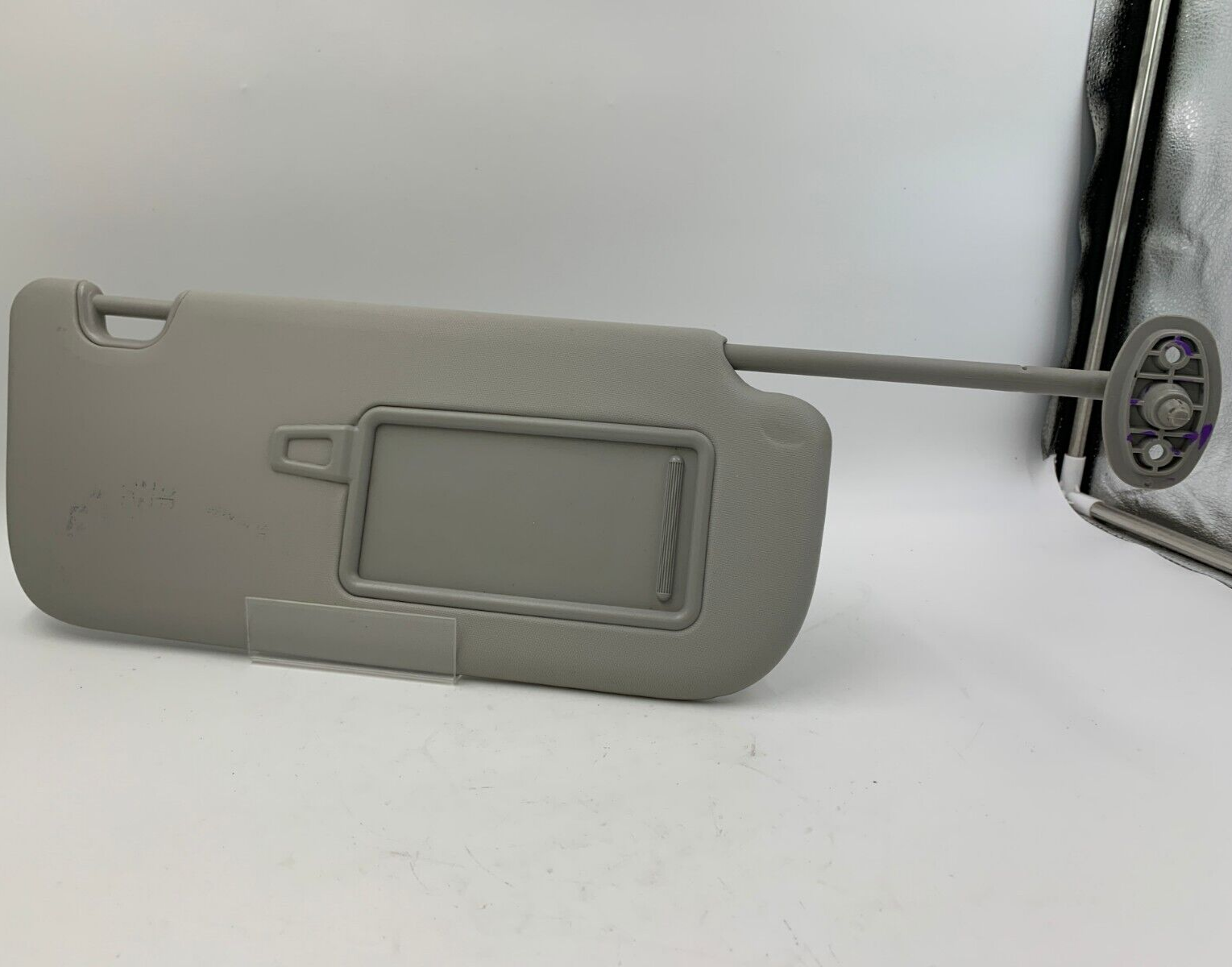 2014-2019 Kia Soul Passenger Sun Visor Gray Illuminated OEM B02B40041