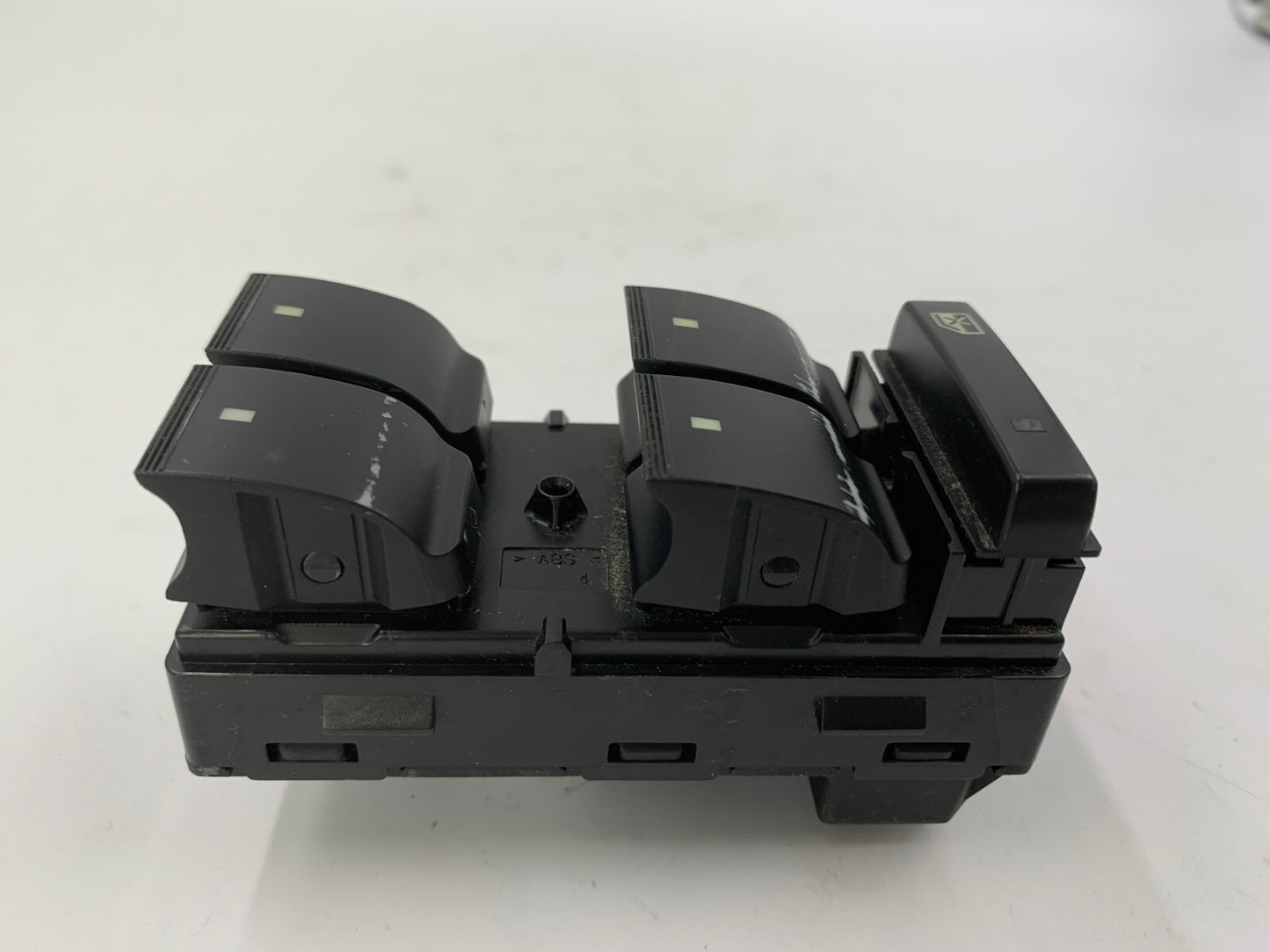 2009-2010 Chevrolet Traverse Master Power Window Switch OEM A02B62007