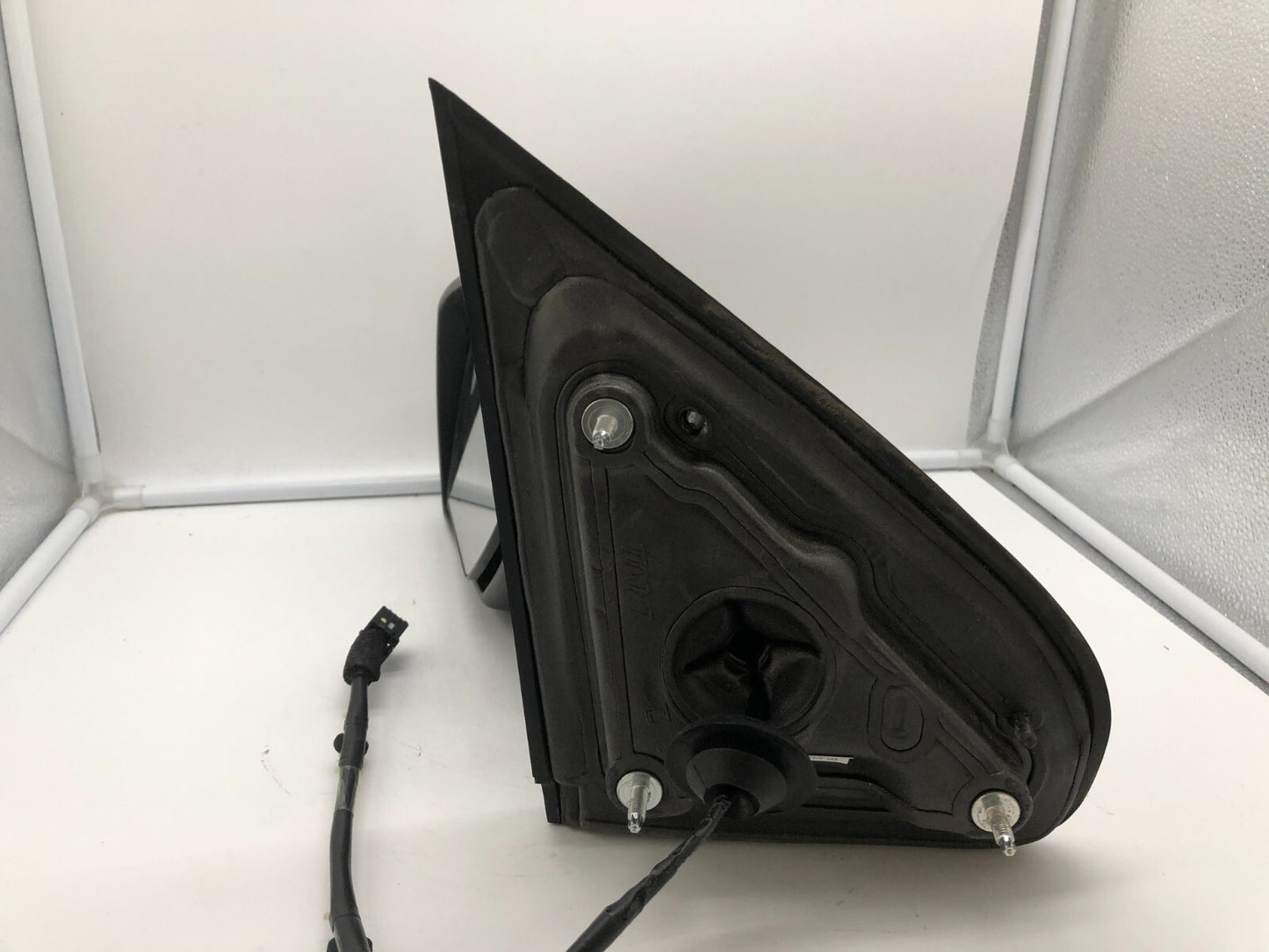2014-2019 Chevrolet Silverado 1500 Driver Side Power Door Mirror Black E01B20048