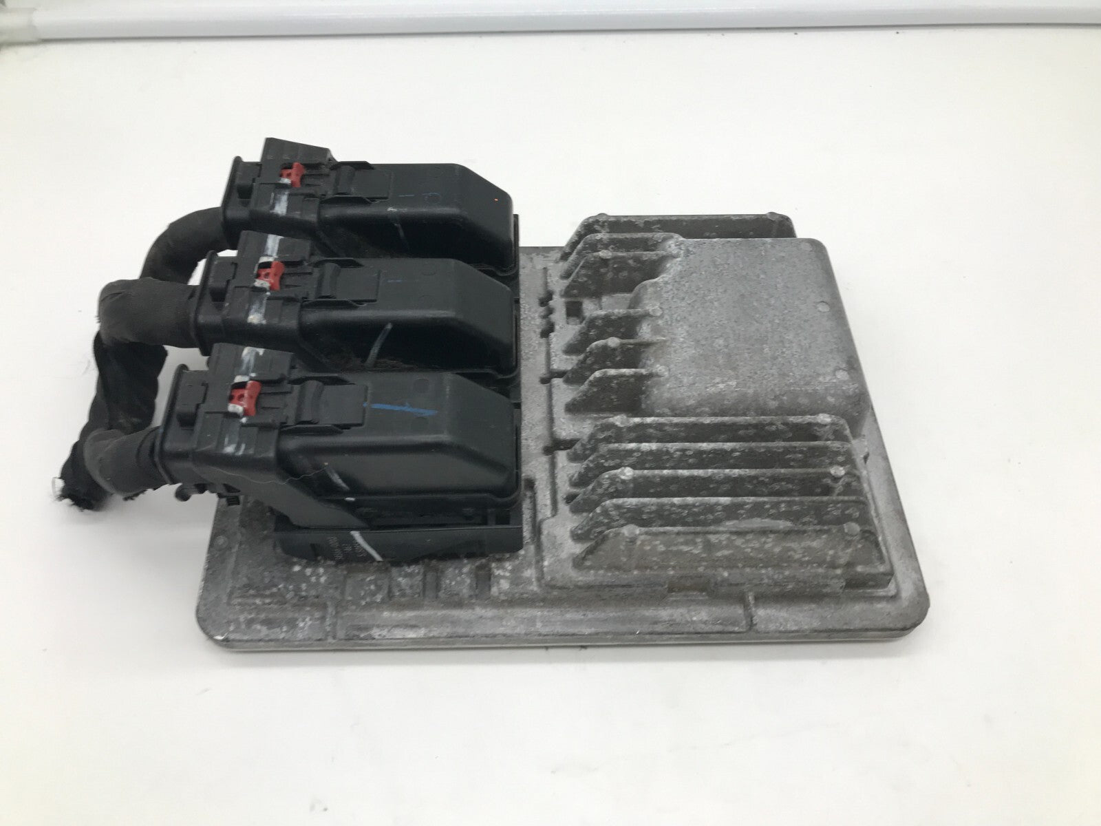 2017-2020 GMC Terrain Engine Control Module Unit ECU ECM OEM E03B29046