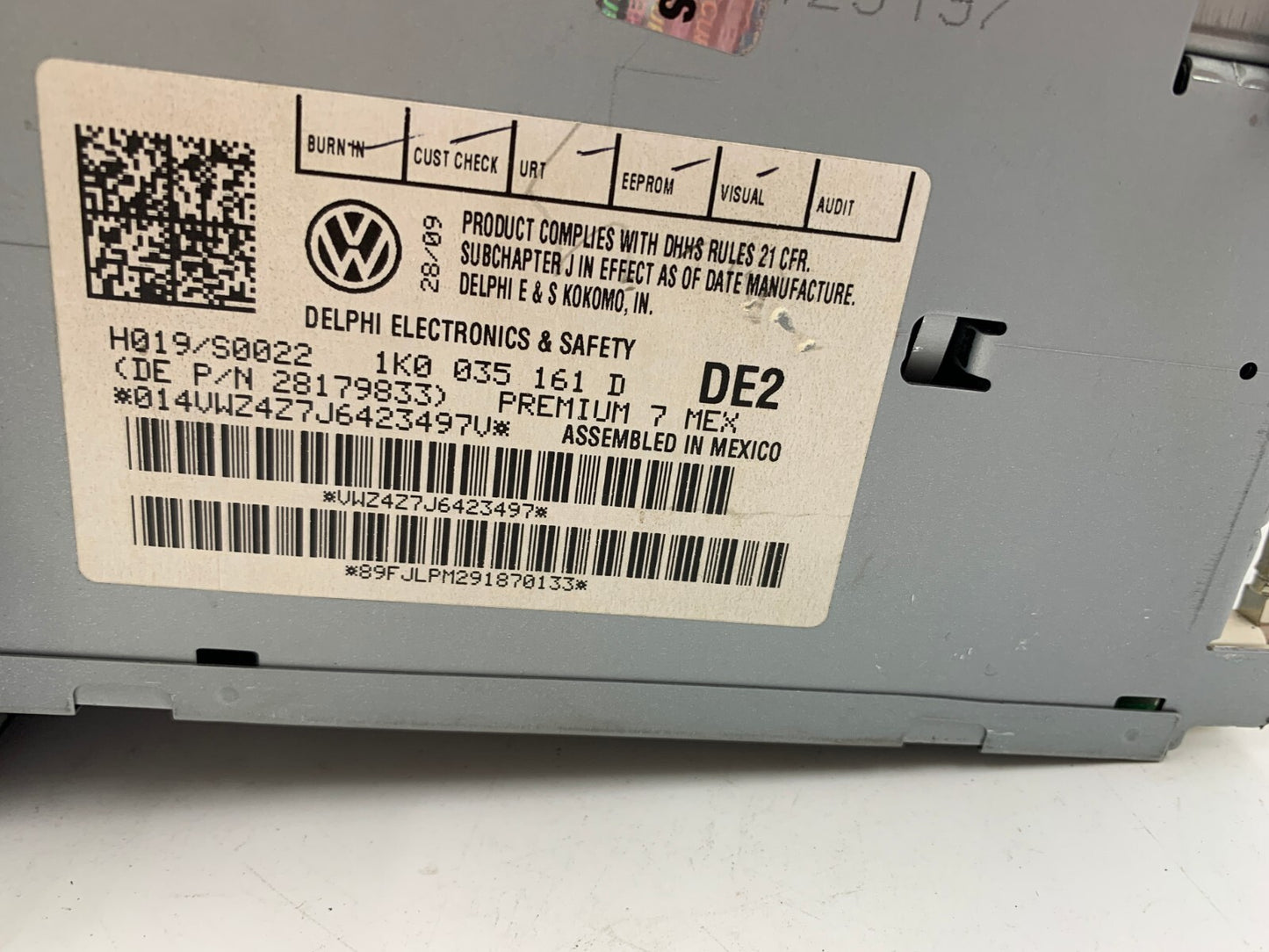 2010-2011 Volkswagen Golf AM FM Radio CD Player Receiver OEM B04B34002