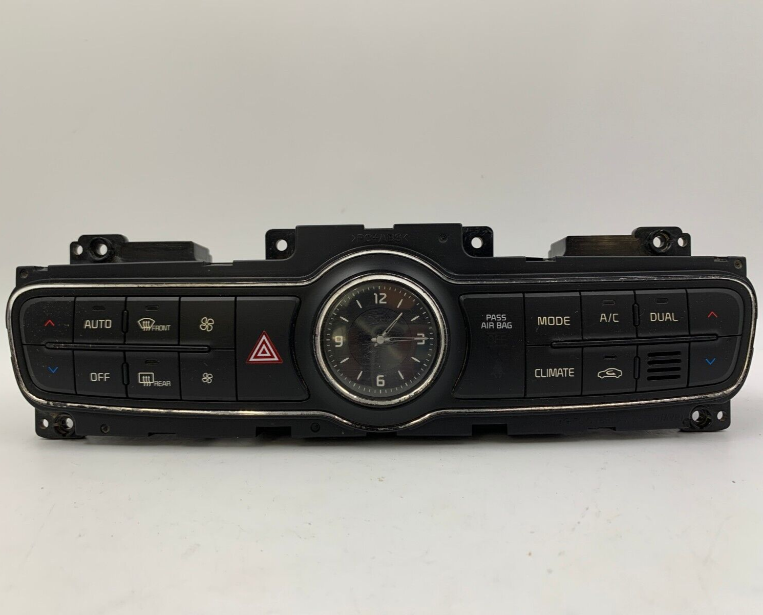 2014-2016 Kia Cadenza AC Heater Climate Control Unit OEM