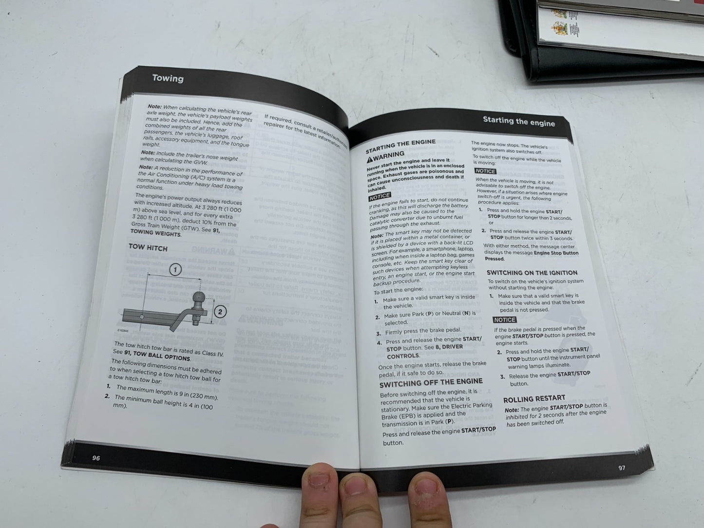 2017 Jaguar F-Pace FPace Owners Manual Set with Case OEM C03B28007