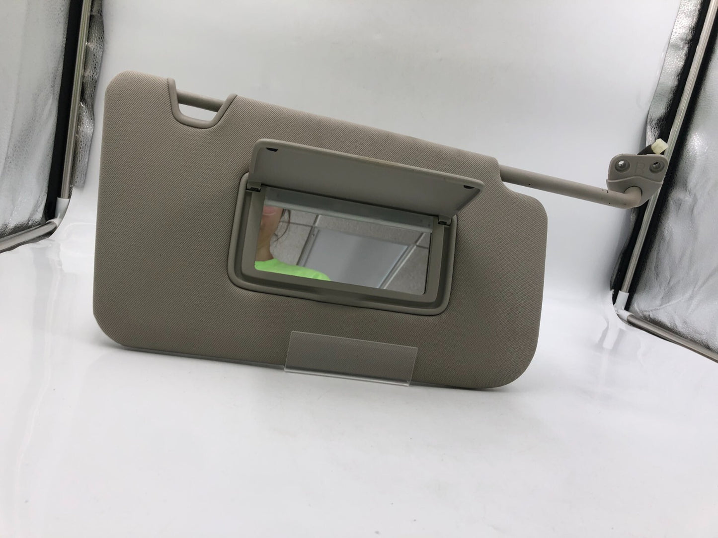 2014-2017 Nissan Rogue Passenger Sun Visor Gray Illumination OEM D03B31083
