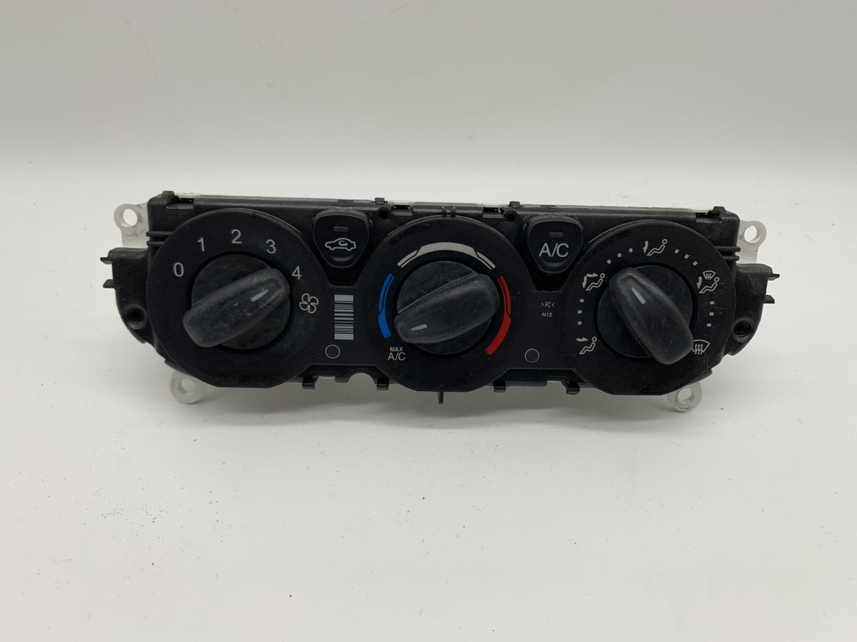 2015-2019 Ford Transit 150 250 350 AC Heater Climate Control Unit OEM B02B10034