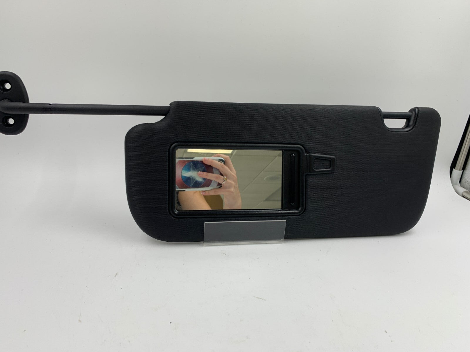 2014-2019 Kia Soul Driver Sun Visor Black Illuminated OEM C03B32008