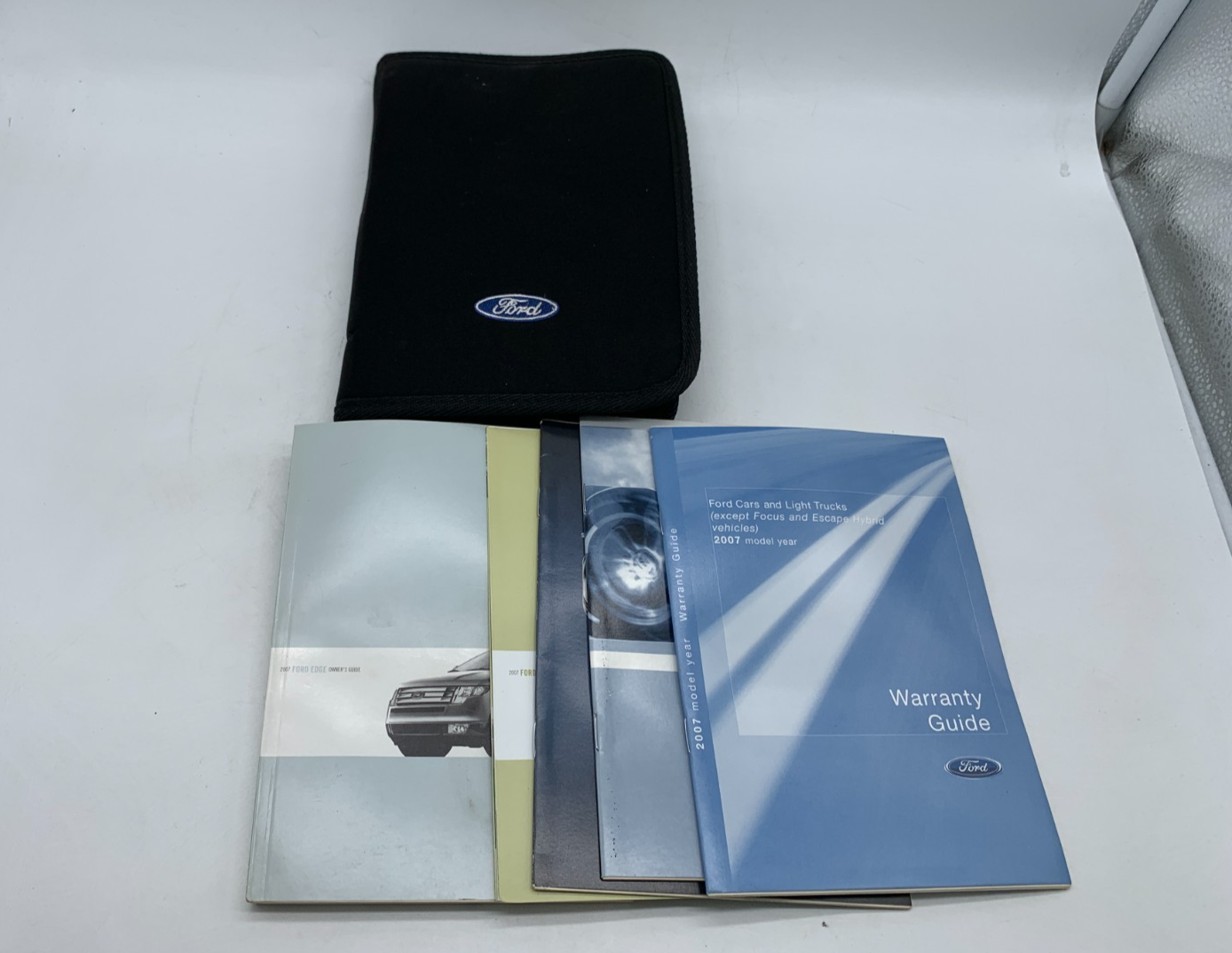 2007 Ford Edge Owners Manual Set with Case OEM B02B24011