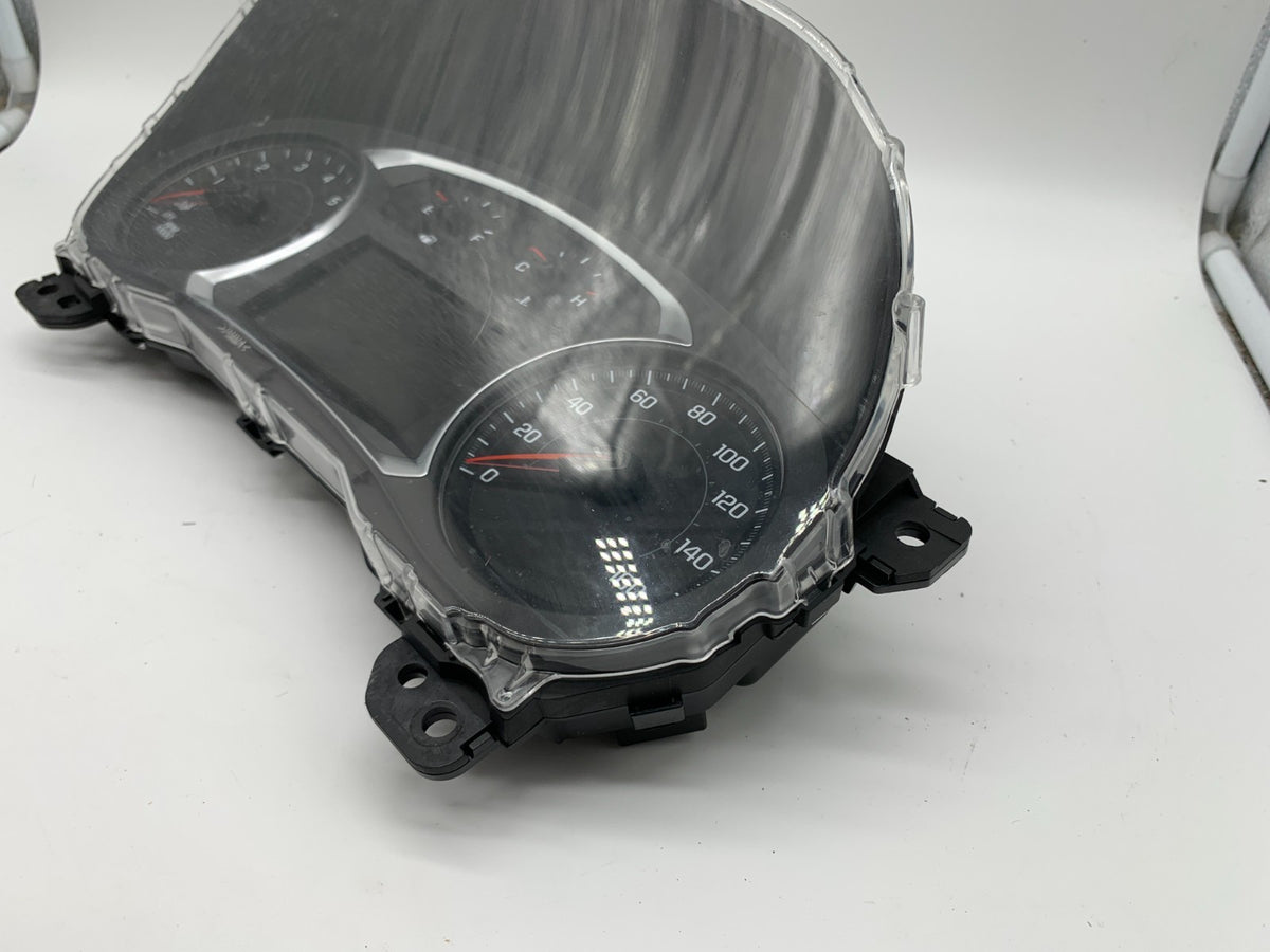 2020-2021 Chevrolet Cruze Speedometer Cluster 43129 Miles OEM C02B38004