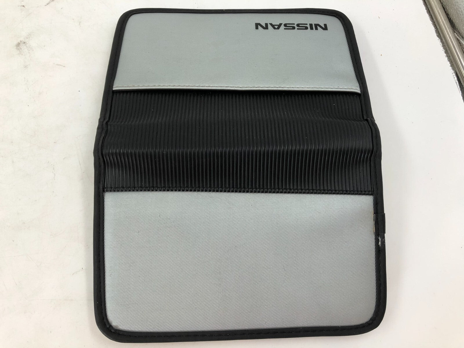 2007 Nissan Sentra Owners Manual Set with Case OEM D02B61008