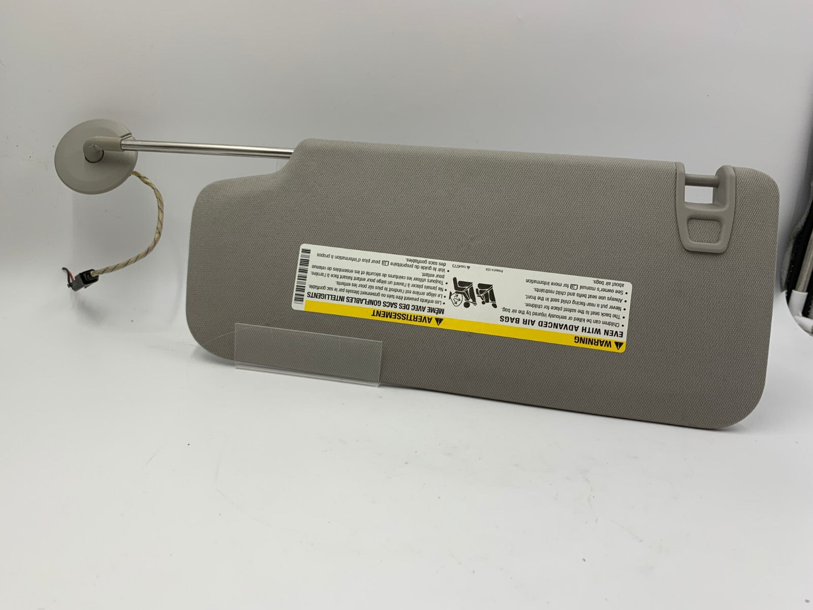 2010-2017 Chevrolet Equinox Passenger Sun Visor Gray Illuminated OEM B01B02043