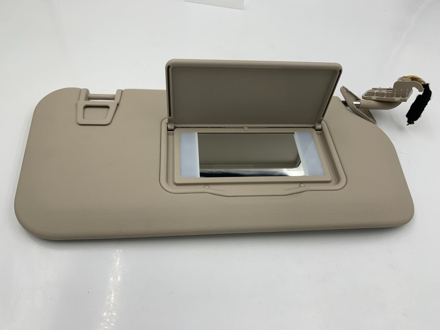 2020 Ford Escape Passenger Sun Visor Gray Illumination Beige D01B57002