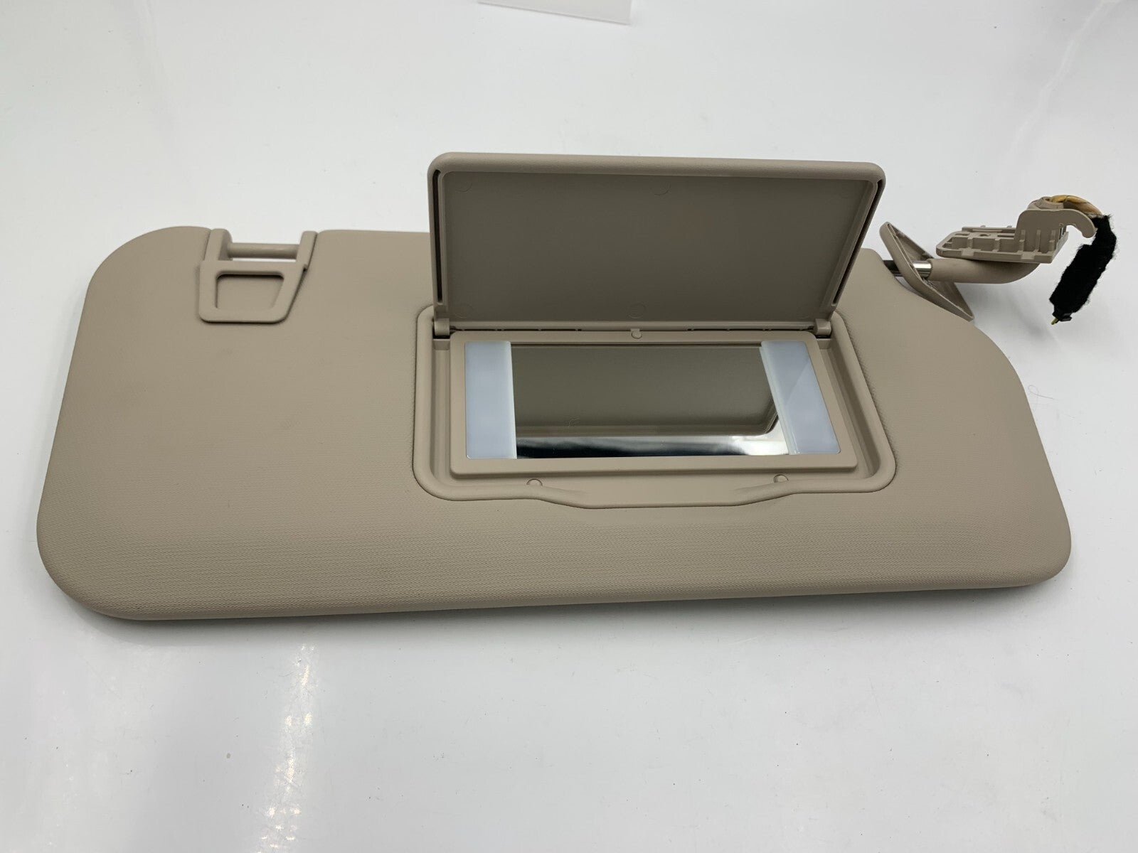 2020 Ford Escape Passenger Sun Visor Gray Illumination Beige D01B57002
