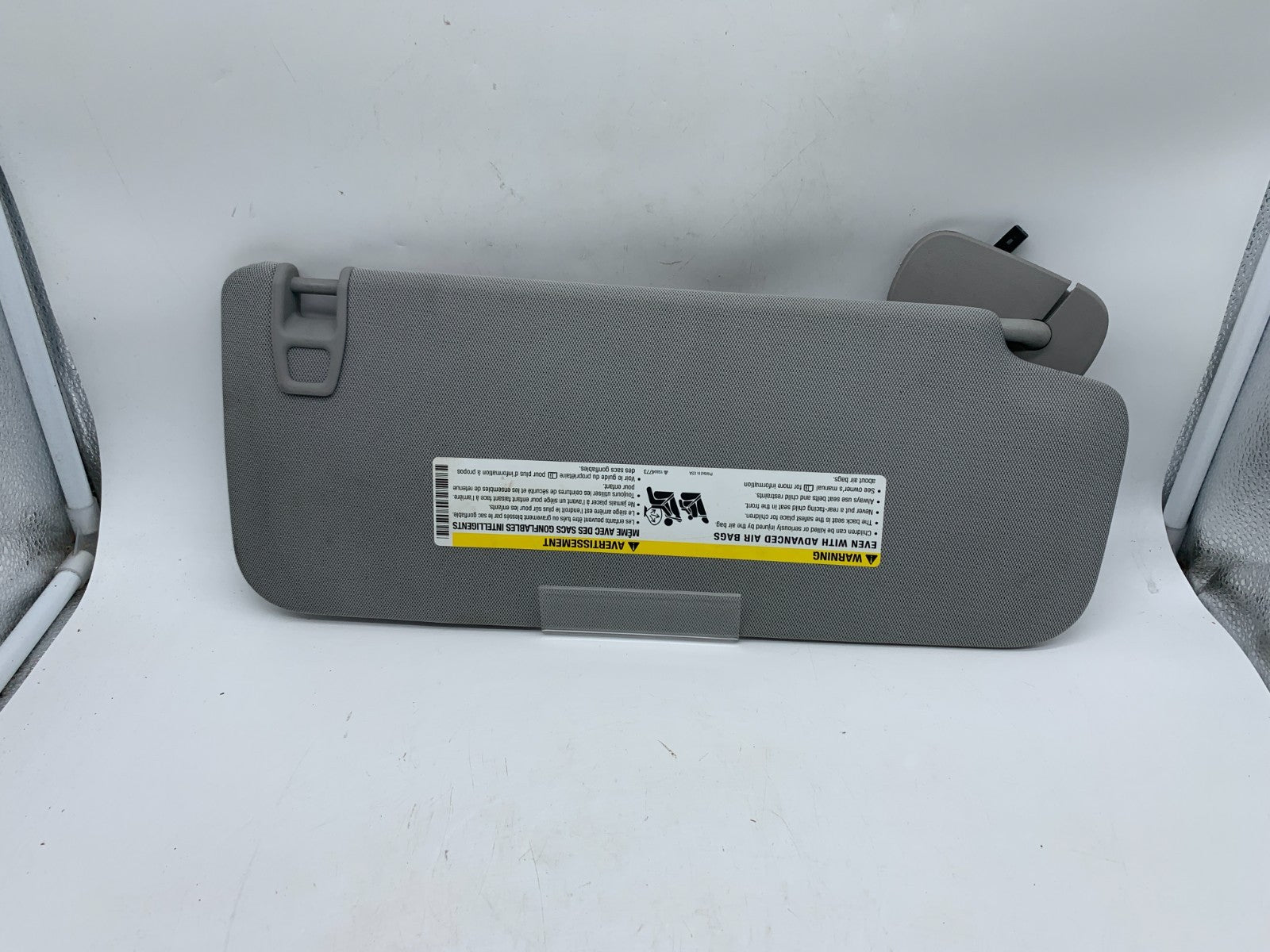 2015-2020 Chevrolet Avalanche 1500 Driver Sun Visor Gray Illuminated D03B67009