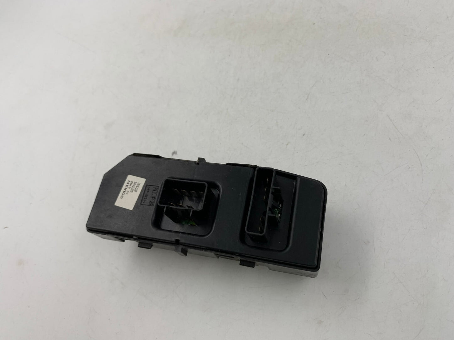 2010-2012 Chevrolet Malibu Master Power Window Switch OEM D03B46082