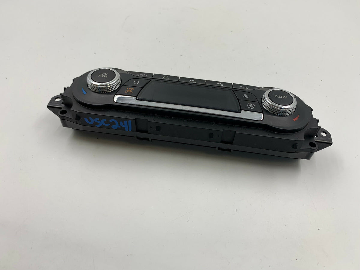 2013-2015 Ford Escape AC Heater Climate Control Temperature OEM B18010