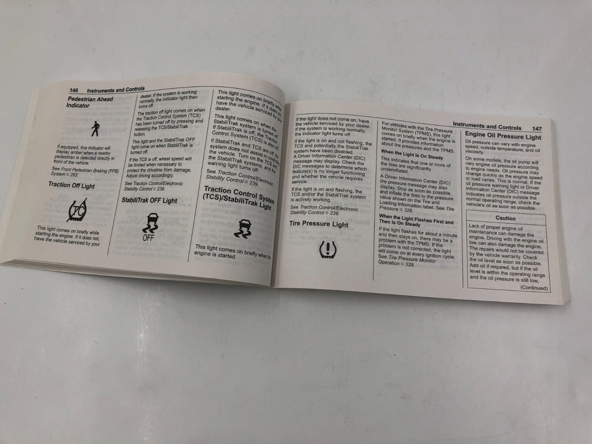 2018 Chevy Traverse Owners Manual Set OEM A04B21087