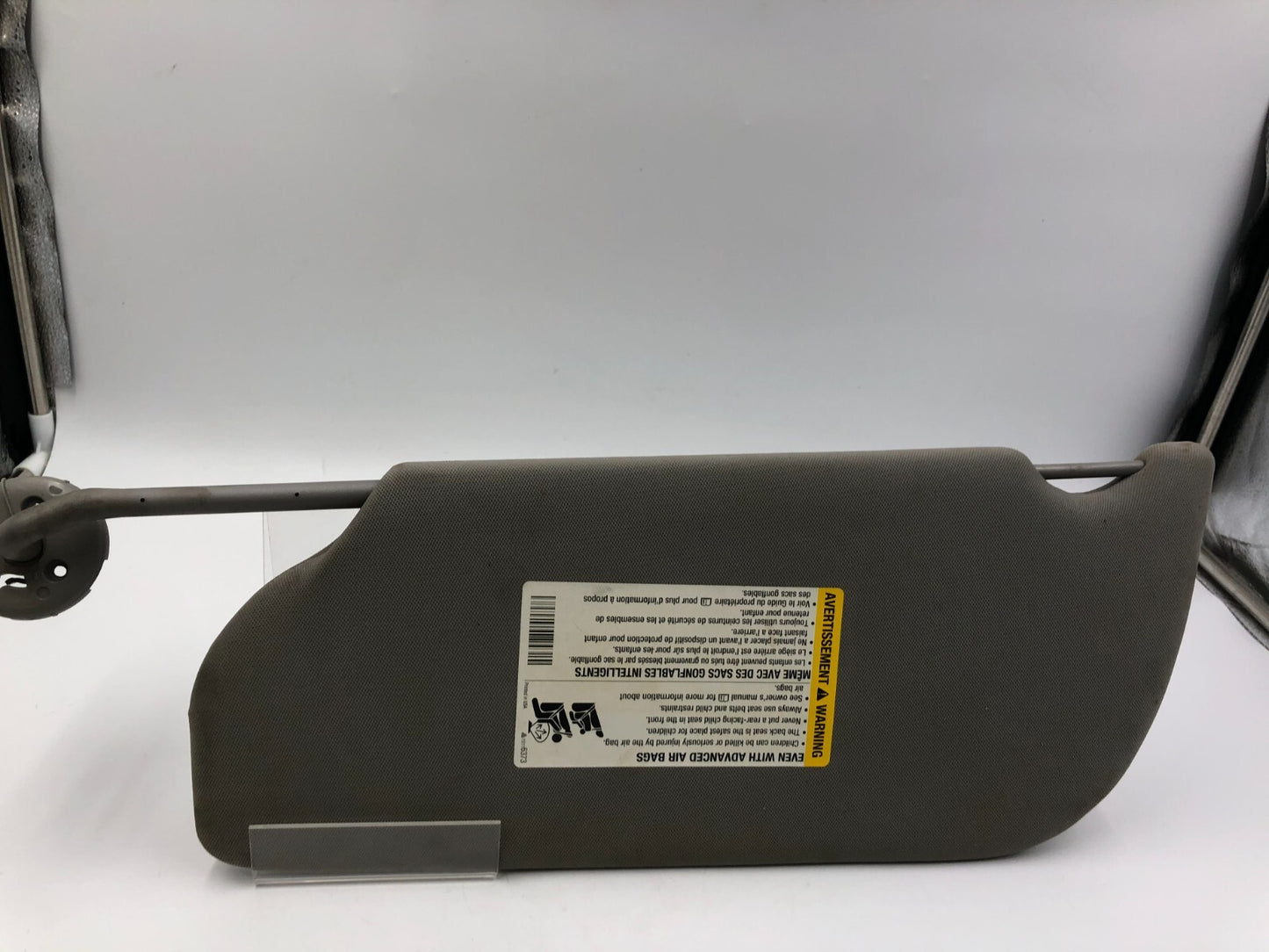 2005-2009 Chevrolet Uplander Passenger Sun Visor Gray OEM C04B66002