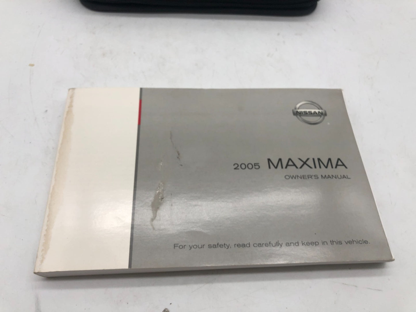2005 Nissan Maxima Owners Manual with Case OEM A01B02004