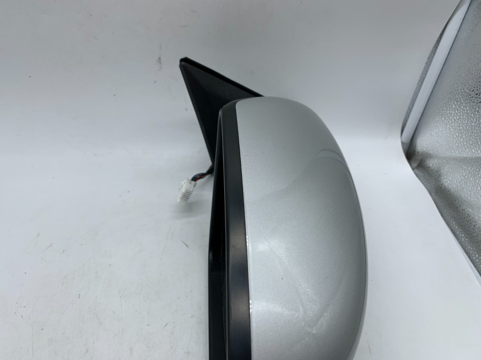 2016-2020 Nissan Rogue Passenger Side View Power Door Mirror Silve OEM B03B28004
