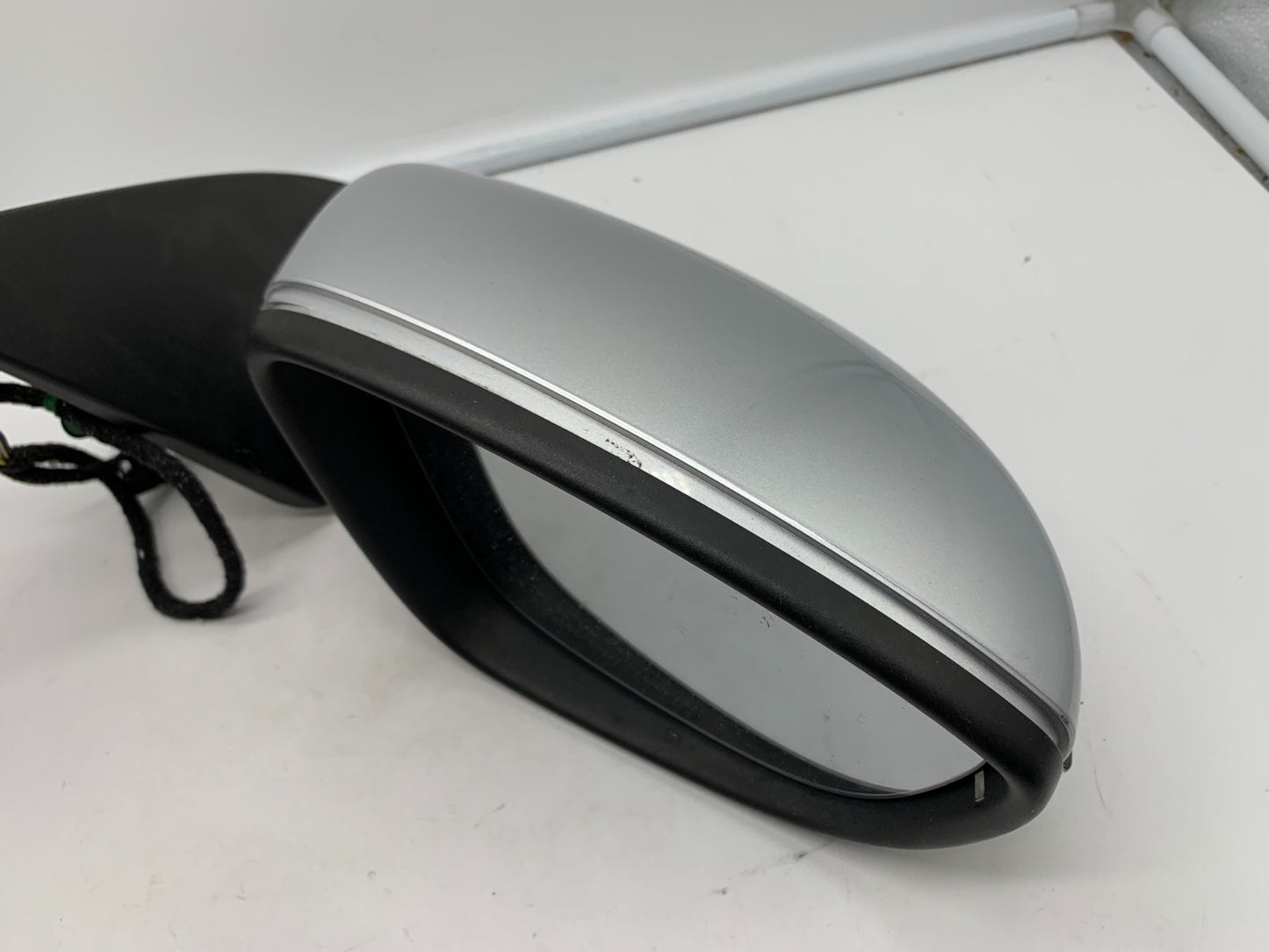 2009-2012 Volkswagen CC Passenger Side View Power Door Mirror Silver A01B08064