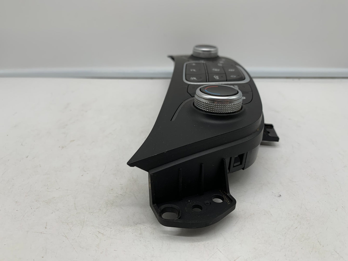 2018-2021 Chevrolet Malibu Climate Control AC Heater Unit with Heated Seats OEM