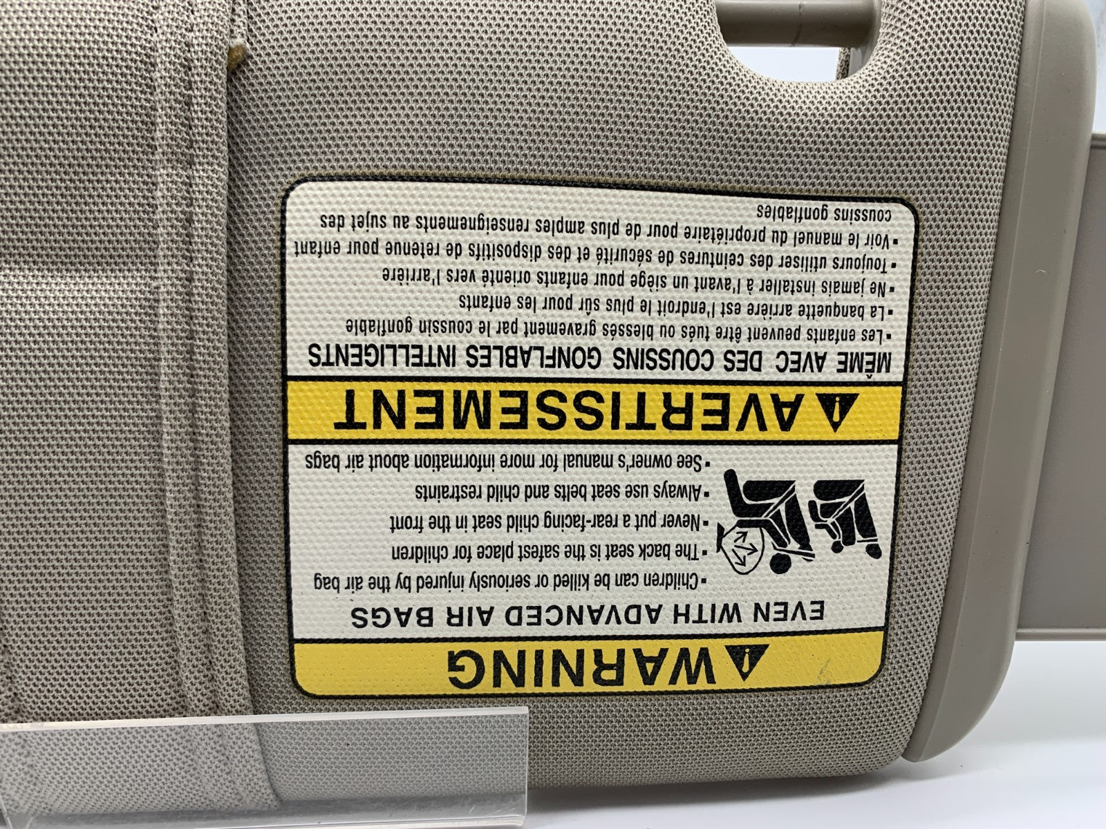 2002-2005 Subaru Legacy Passenger Sun Visor Gray Illuminated OEM B04B37001